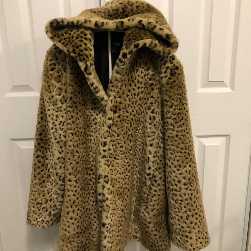 Hooded leopard print faux fur coat LRG - Picture 1 of 8